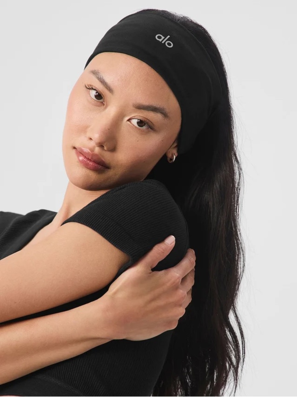 New ALO performance Conquer black Headband msrp $34
